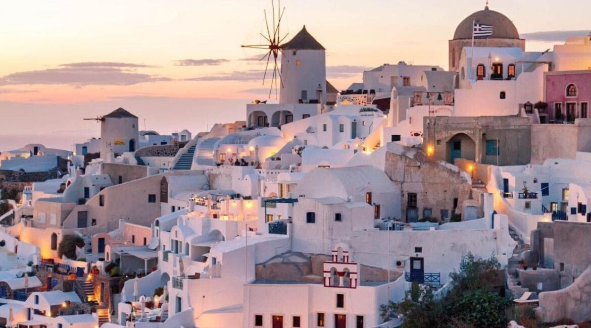 Is Santorini worth visiting with kids??